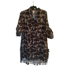 NWT Yincro Women's Black Floral Print Blouse Fringed Bottom Size Medium